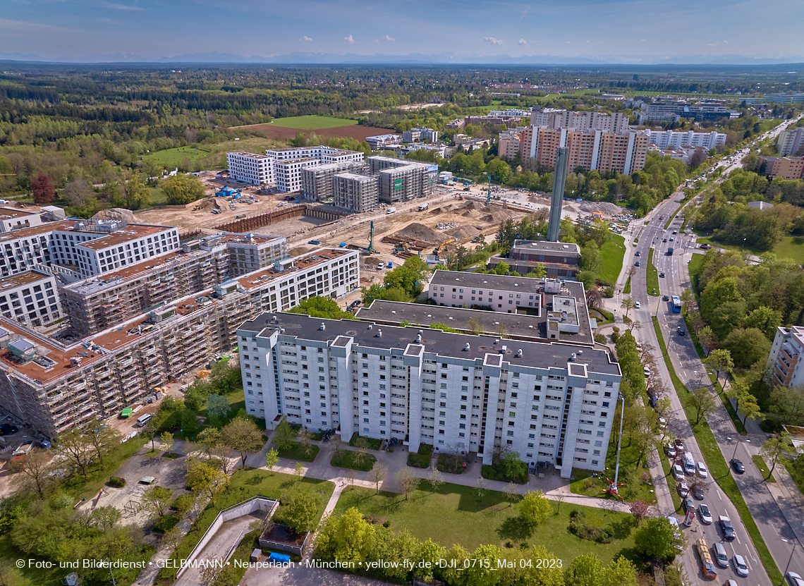 04.05.2023 - Luftbilder vom Alexisqaurtier und Pandion Verde in Neuperlach